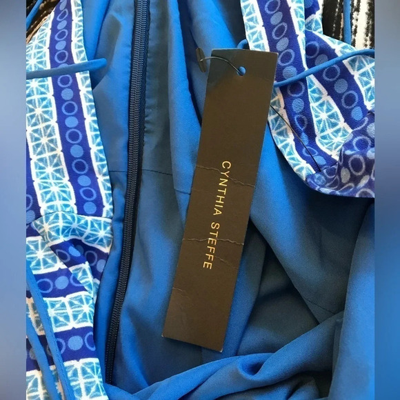 NWT Cynthia Steffe Abyss Alicia Cropped Romper Blue/white pattern SZ 10 - Picture 4 of 11